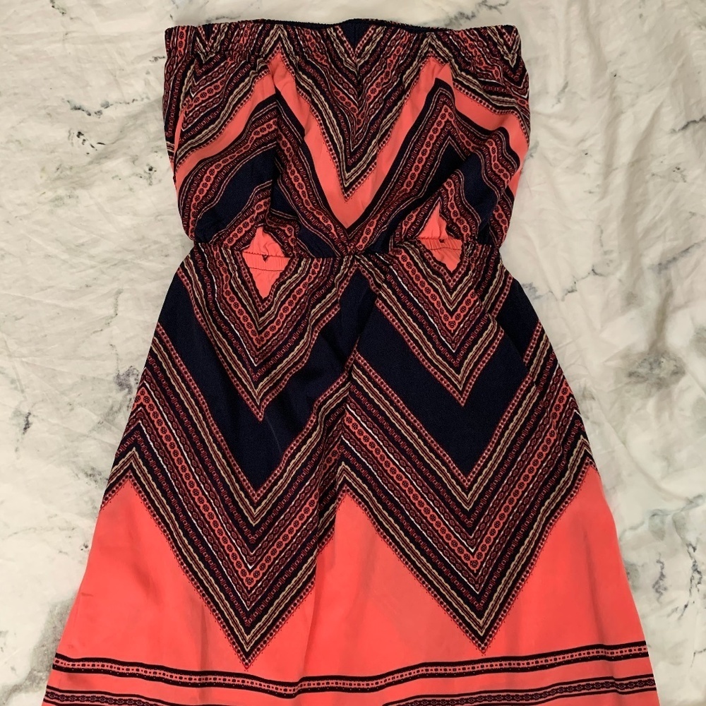 Express Mini Dress  Pink and Navy Chevron - Picture 2 of 3